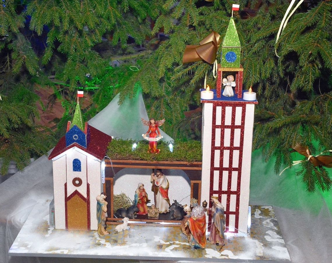 Terespol: Kolędowali i prezentowali świąteczne ozdoby [GALERIA]