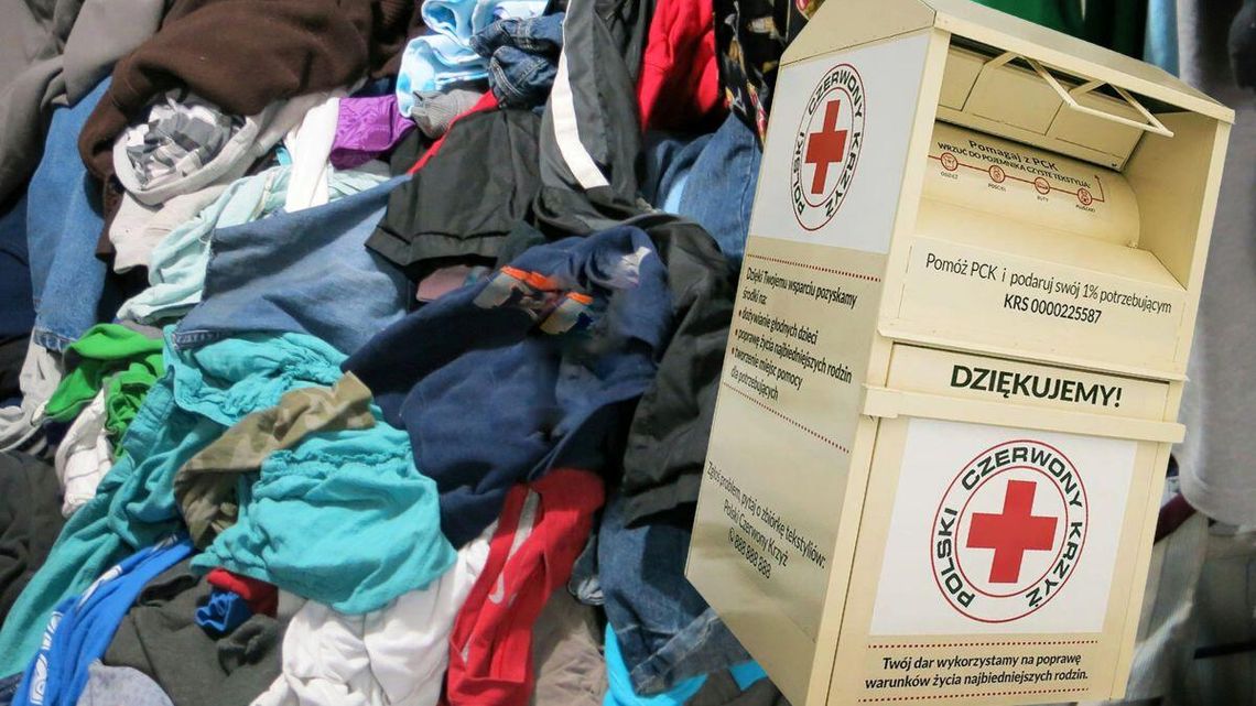 Miasta każą zabrać kontenery PCK z ulic