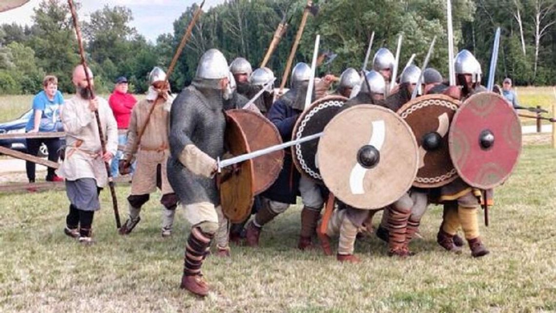 Trwa II Festiwal Wczesnego Średniowiecza RUBIEŻE (GALERIA ZDJĘĆ)