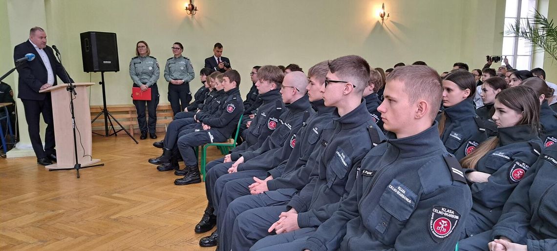 Uczniowie LO im. A. Naruszewicza spotkali się z wiceministrem Wiceminister finansów w LO im. A. Naruszewicza w Janowie Podlaskim