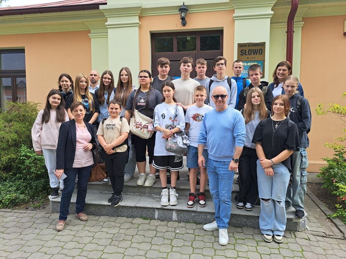 Uczniowie odwiedzili redakcję Słowa Podlasia [FILM]