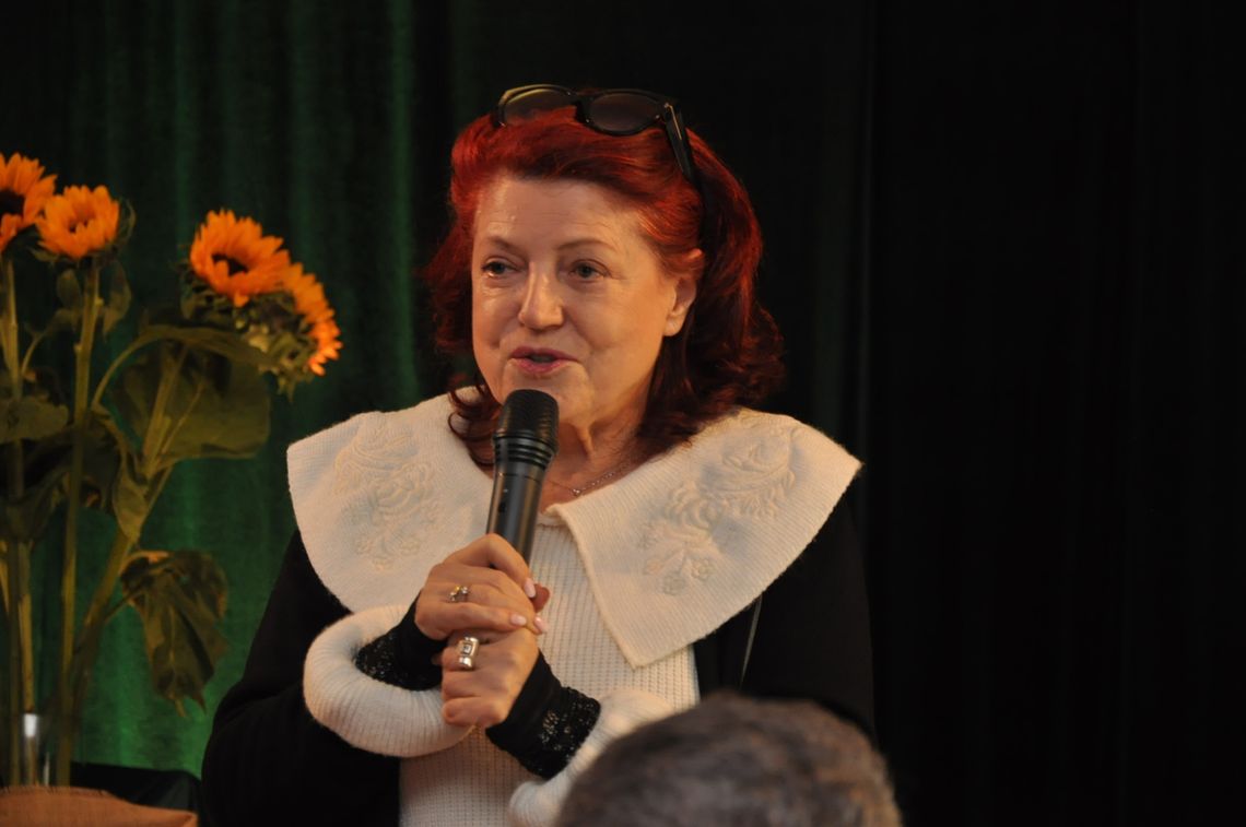Urszula Dudziak zaśpiewała dla słuchaczy uniwersytetu ludowego w Kożuszkach