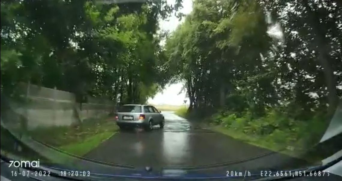 W drodze na wakacje policjant zatrzymał pijanego kierowcę [VIDEO]