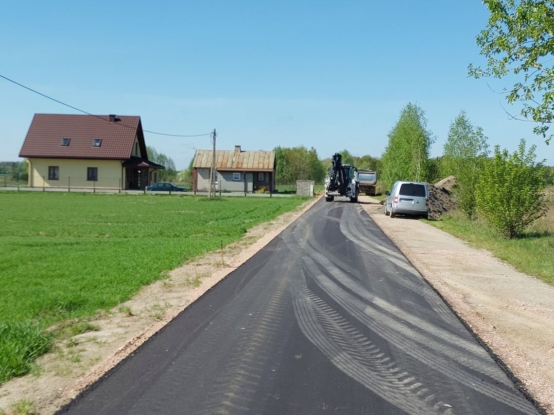 W gminie Radzyń Podlaski powstają nowe drogi [ZDJĘCIA]