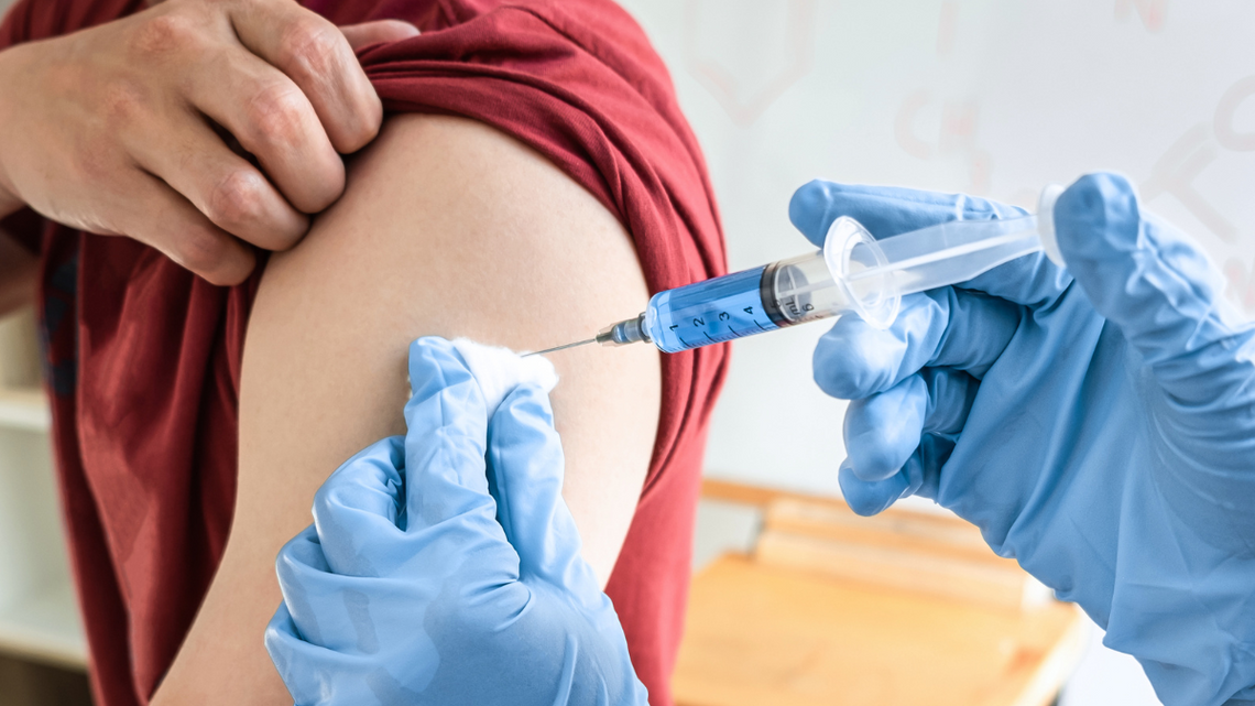 Więcej darmowych szczepień w aptekach