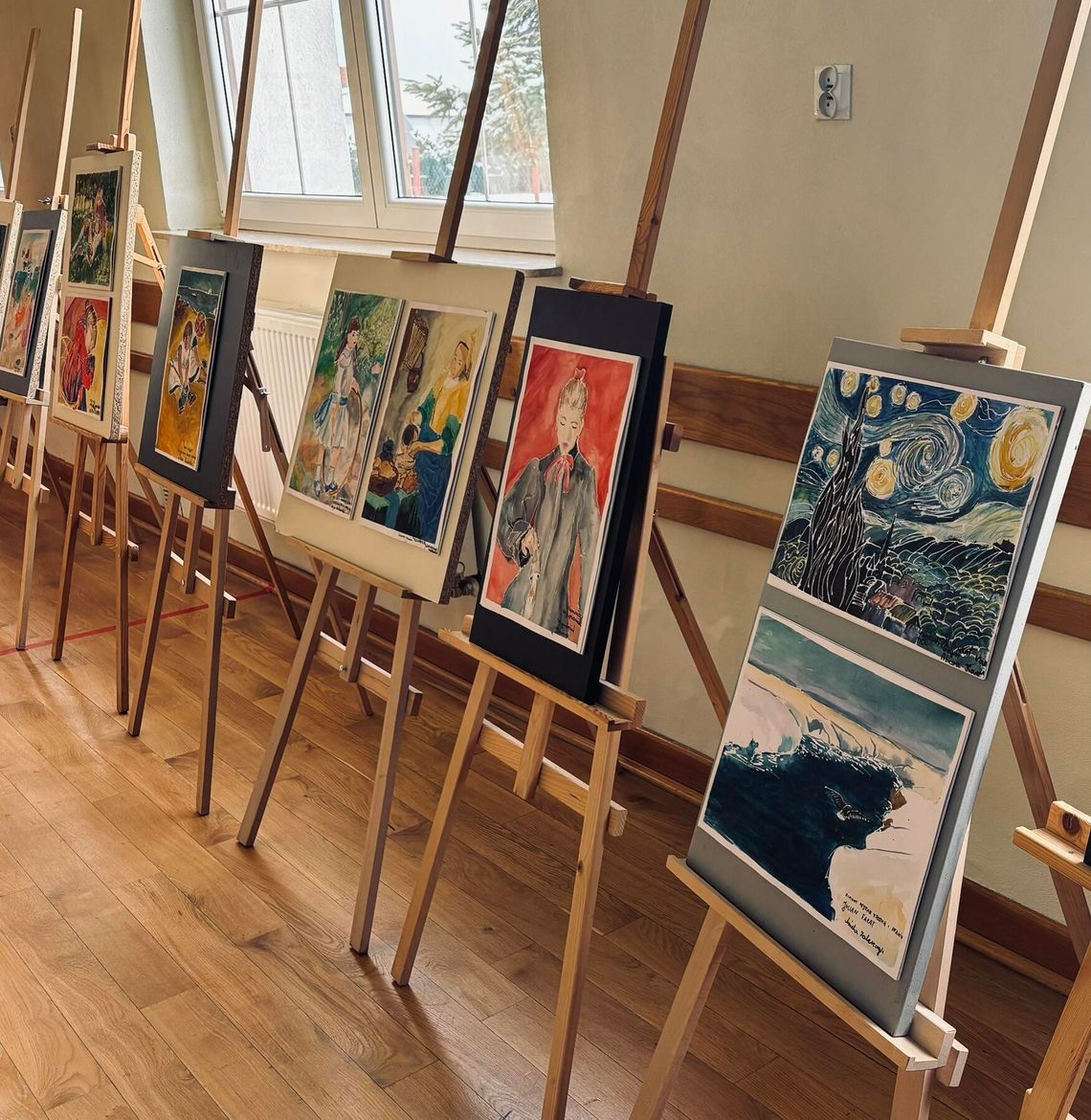 Wisznice. Wystawa prac uczestników warsztatów wystawa, obrazy,