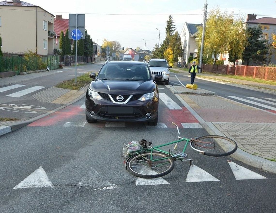 Wjechał na rowerzystę. Cyklista trafił do szpitala