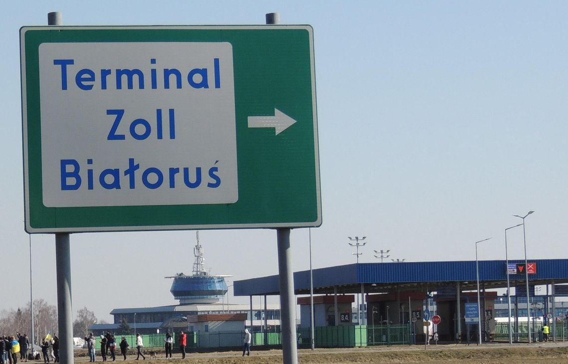 Wjechał na terminal, prowadząc ciężarówkę po pijaku Wjechał na terminal, prowadząc ciężarówkę po pijaku