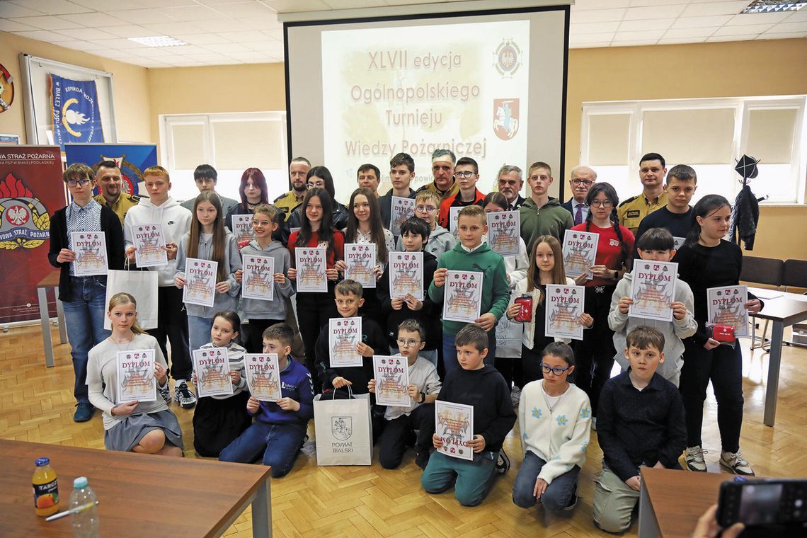 Wojciech, Emilia i Maja najlepsi z wiedzy pożarniczej
