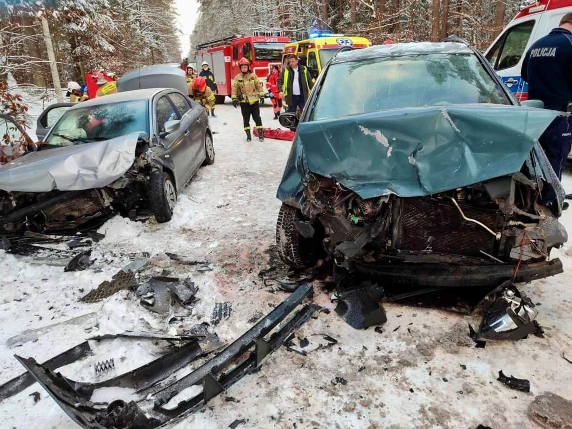 Lubelskie: Tragiczny wypadek. 4 osoby ranne, jedna nie żyje [ZDJĘCIA]