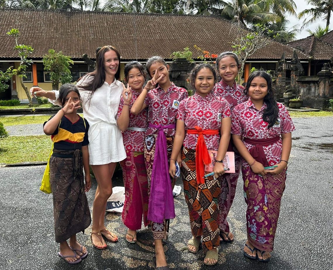 Z Międzyrzeca na Bali. Uczniowie LO wsparli kolegów z Indonezji