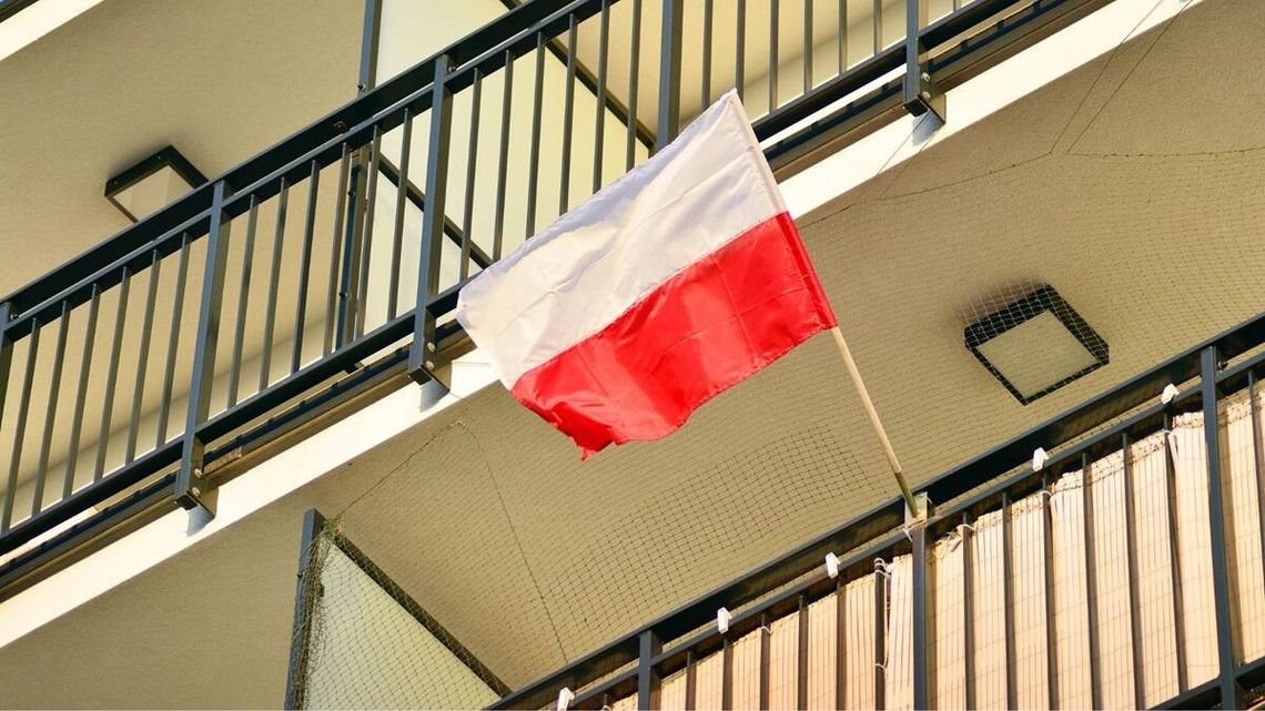 Za niechlujne wywieszenie flagi dostaniesz mandat