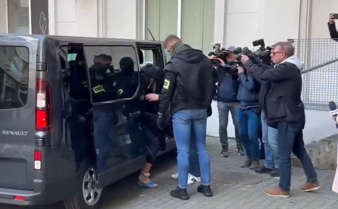 Zabójca z UW się przyznał, czy jednak nie? Sprzeczne wersje Zabójca z UW się przyznał, czy jednak nie? Sprzeczne wersje