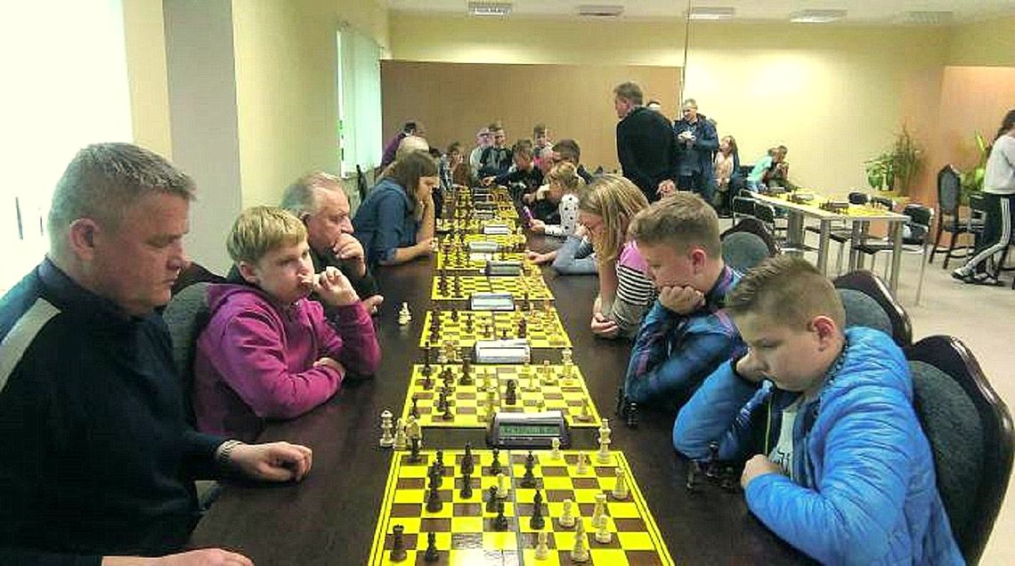 Zacięte partie szachistów w Terespolu