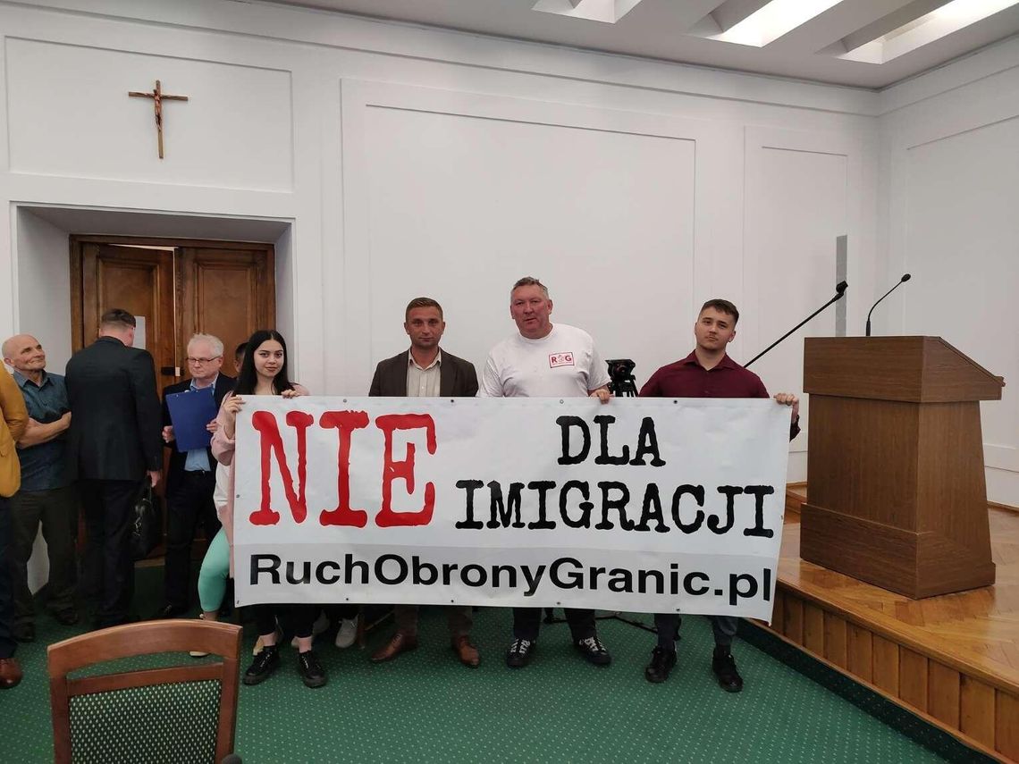 Lubelskie. Zamość: Grzywną w Bąkiewicza. Ma zapłacić 2 tysiące złotych za agitację w Ratuszu