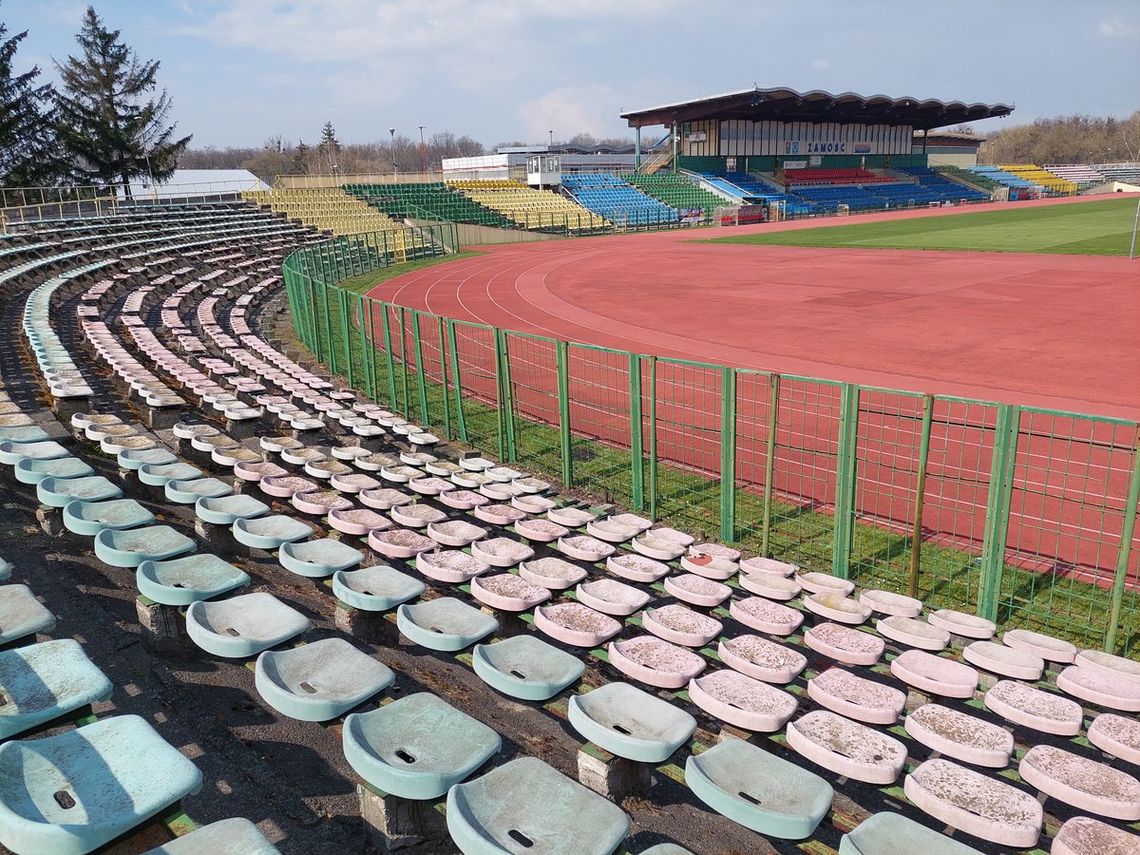 Remont stadionu kibiców nie cieszy