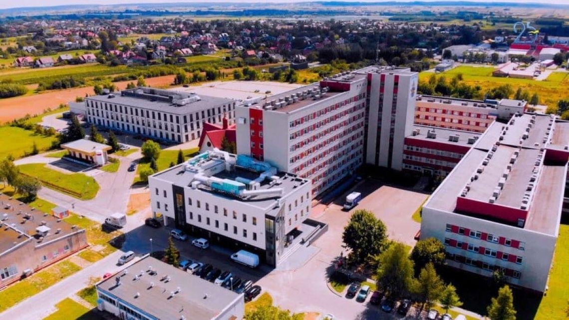 Lubelskie. Zamość: W szpitalu urwała się winda. Spadła z pracownikiem w środku Lubelskie. Zamość: W szpitalu urwała się winda. Spadła z pracownikiem w środku