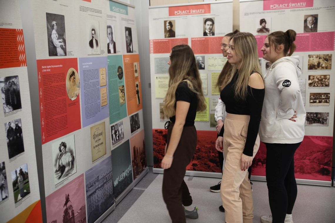 Zaprezentują wystawę "Polacy światu" w Leśnej Podlaskiej Zaprezentują wystawę "Polacy światu" w Leśnej Podlaskiej