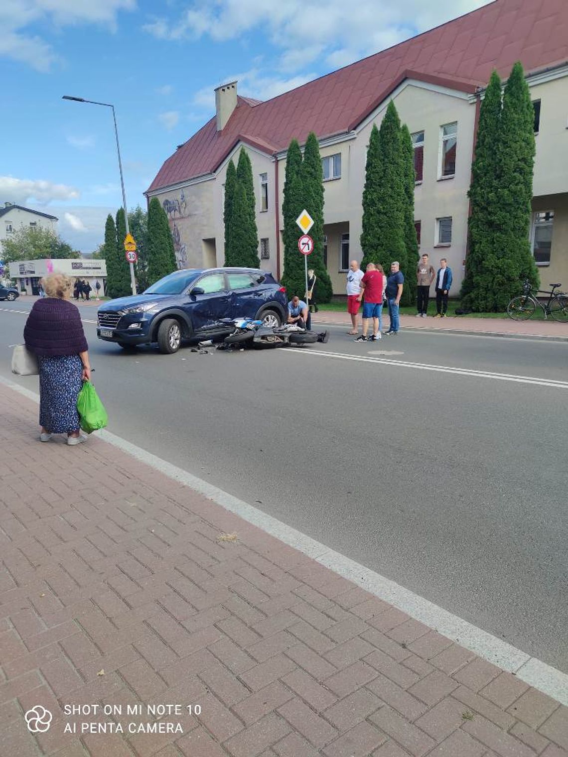 Zawracał w niedozwolonym miejscu. Doprowadził do zderzenia z motocyklem