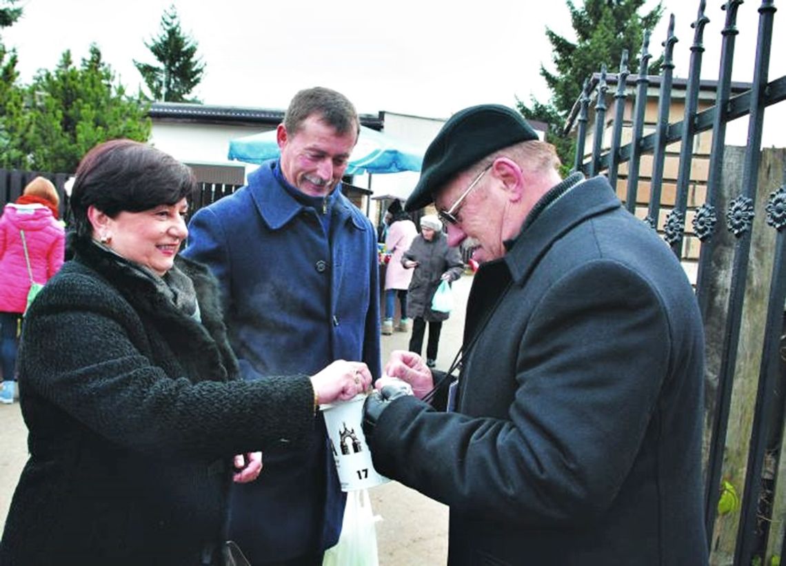 Zbiórka pieniędzy na renowację nagrobków