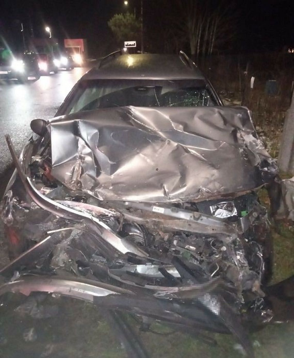 Zderzenie w Woskrzenicach Dużych. Kierowca autobusu "myślał, że zdąży"