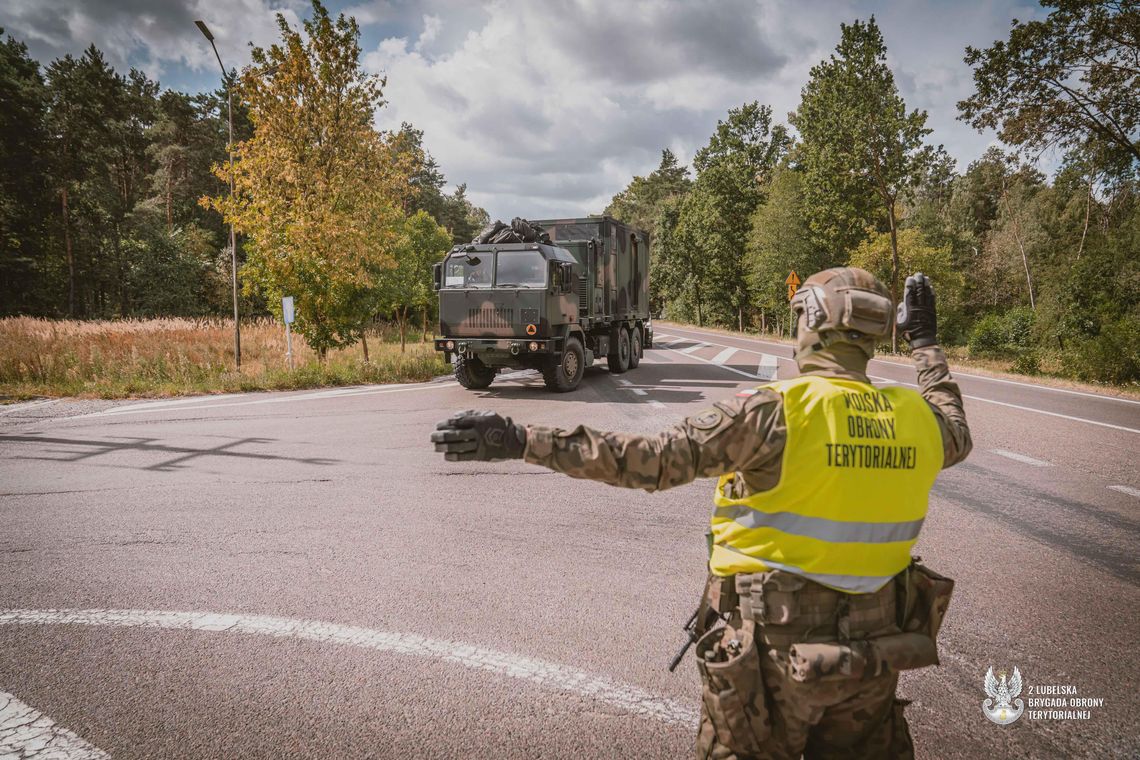 Na drogach trwa wzmożony ruch wojsk.  Rozpoczęła się operaja Żelazny Obrońca-25