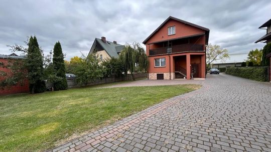 5-pokojowy dom do wyposażenia w Borkach!