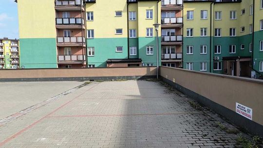 Do sprzedania 3 miejsca postojowe w Białej Podl. Do sprzedania 3 miejsca postojowe w Białej Podl.