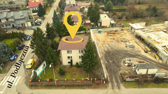 Duży piętrowy dom w dobrej lokalizacji