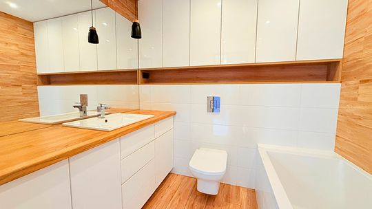 Dwupoziomowe 87 m² z 2 balkonami – Janowska 82