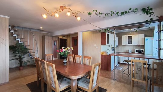 Dwupoziomowe mieszkanie 103m2, niski czynsz