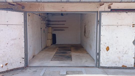 Garaż sprzedam lub wynajmę