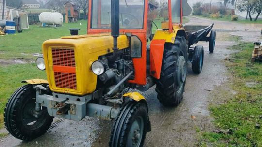 Ursus C330 garażowany 1984r Ursus C330 garażowany 1984r