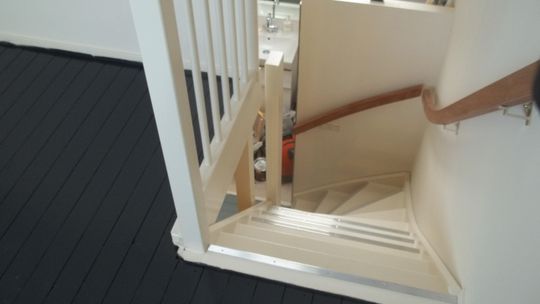 Usługi Malarskie. 9-14 zł m2 . Naprawa ścian , szpachlowanie . Wolne terminy !!!