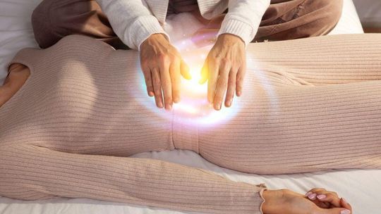 Wróżka, jasnowidz, bioenergoterapeuta, trener rozwoju duchowego