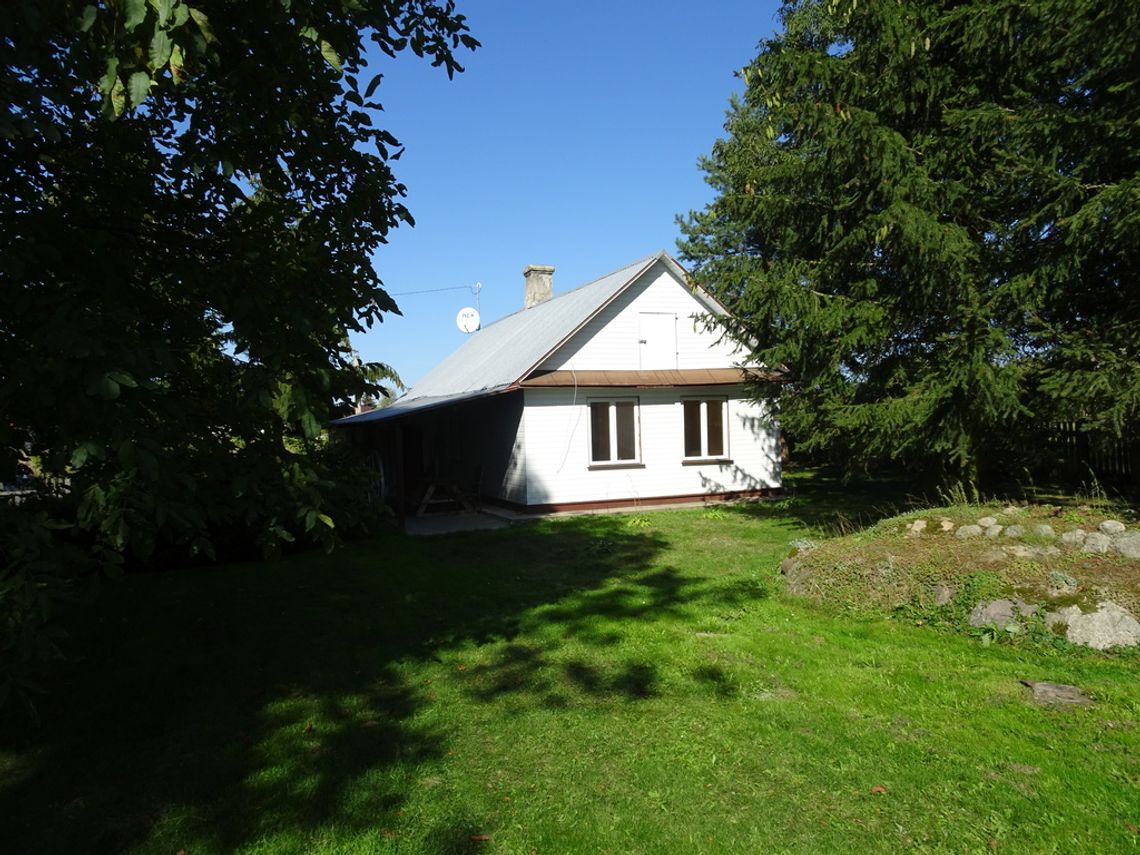 Drewniany dom w spokojnej wsi Olszyn na Podlasiu Drewniany dom w spokojnej wsi Olszyn na Podlasiu