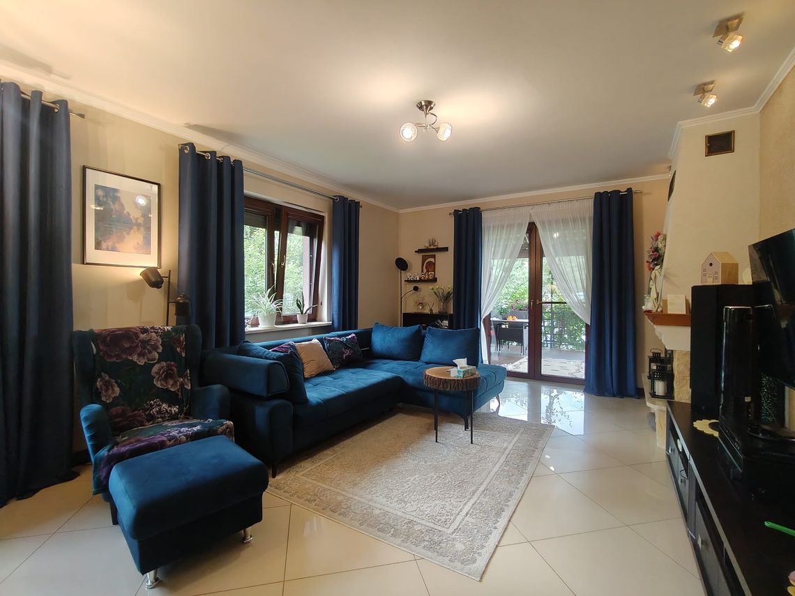 Piękny dom w Rakowiskach na dużej działce