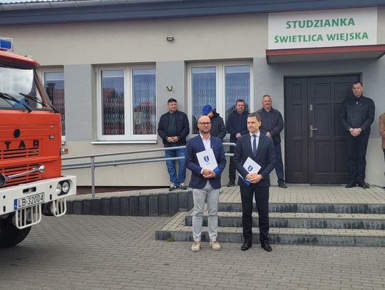 Przekaznie wozu strażackiego dla OSP w Studziance