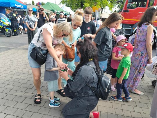 Piknik rodzinny przy parafii. Bialczanie charytatywnie dla Ignasia