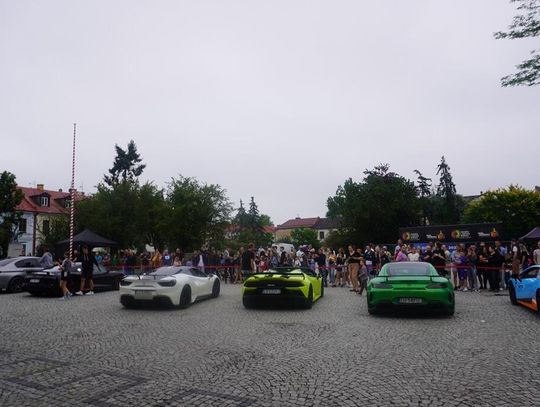 Przejażdżka ferrari [GALERIA ZDJĘĆ]