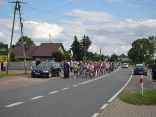 Wyjście pieszej pielgrzymki z Międzyrzeca Podlaskiego [GALERIA ZDJĘĆ]