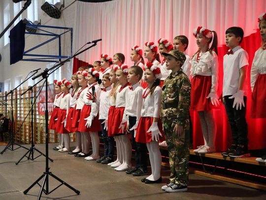 XXII Powiatowy Festiwal Pieśni Patriotycznych w Tucznej cz. I [GALERIA ZDJĘĆ]