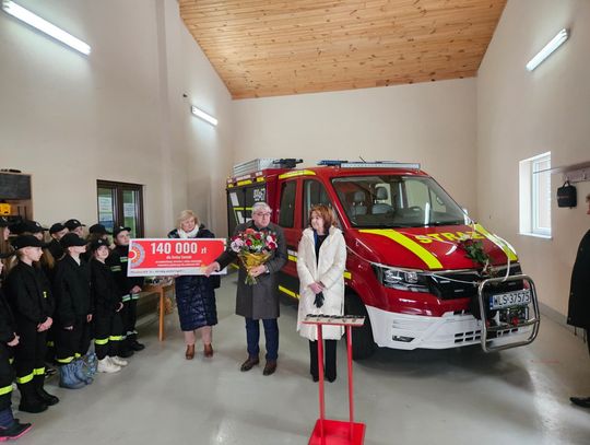 OSP KSRG Serpelice. Przekazanie samochodu ratowniczo‑gaśniczego i ubrań bojowych [GALERIA ZDJĘĆ]