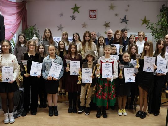 XIV Powiatowy Konkurs Kolęd i Pastorałek „Śpiewajmy Dziecinie” [GALERIA ZDJĘĆ]