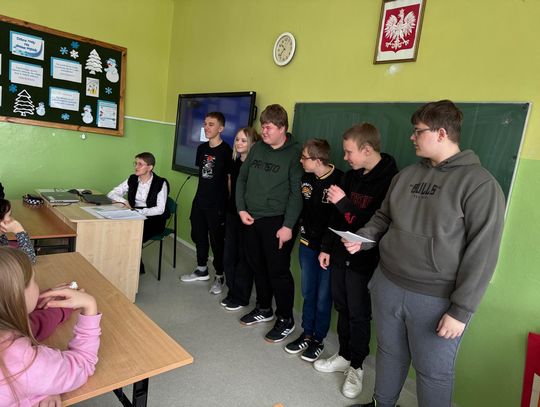 Dzień Języka Ojczystego w Szkole Podstawowej im. M. Skłodowskiej-Curie w Dobryniu Dużym [GALERIA ZDJĘĆ]