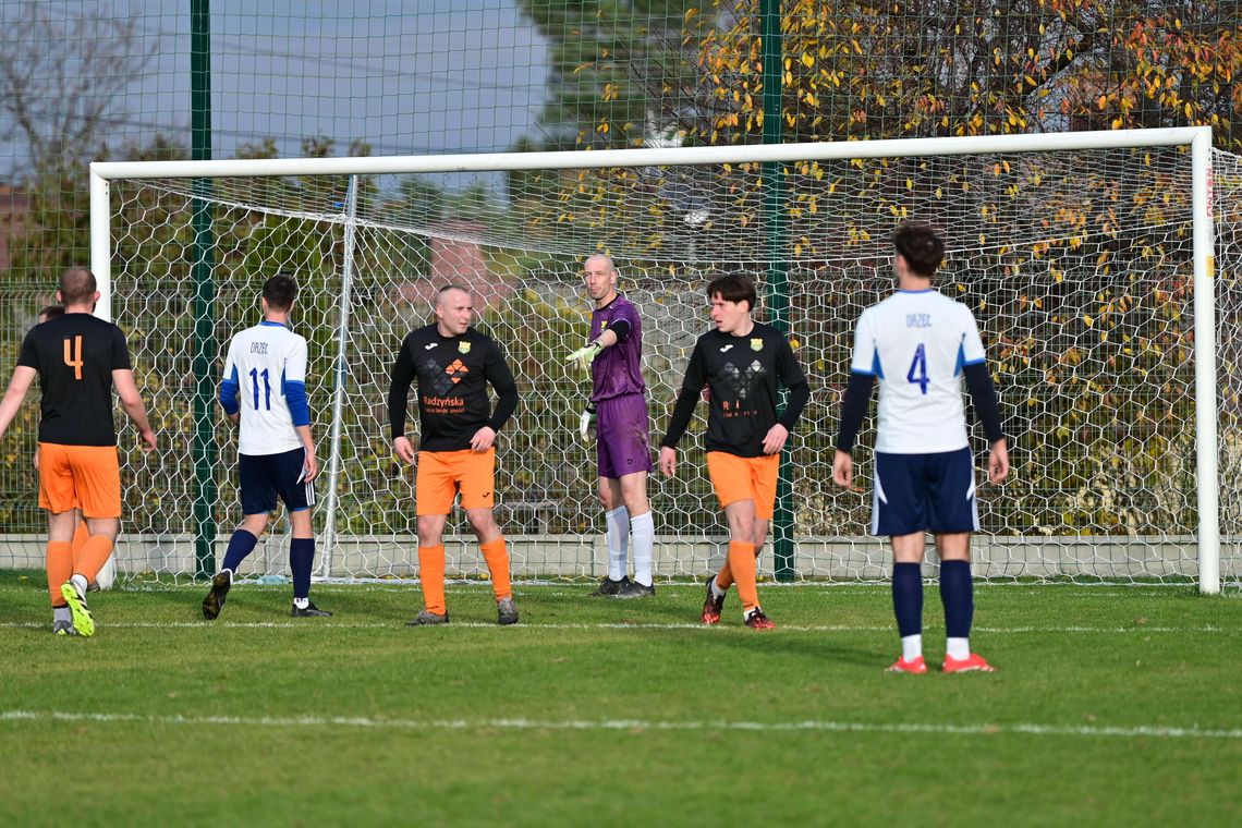 Wybieramy piłkarza października w bialskopodlaskiej klasie okręgowej Wybieramy piłkarza października w bialskopodlaskiej klasie okręgowej